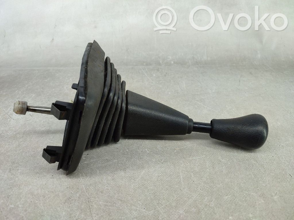 Toyota Corolla E90 Palanca/selector de cambios 