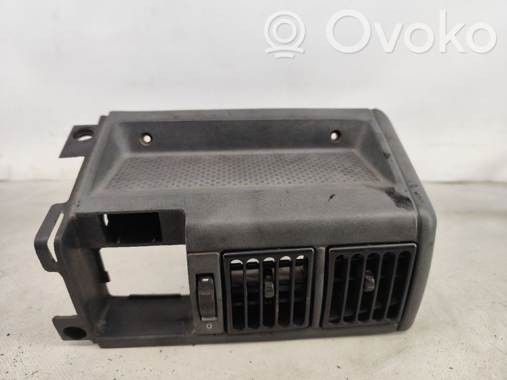 Opel Corsa A Centrālais gaisa ventilācijas režģis 