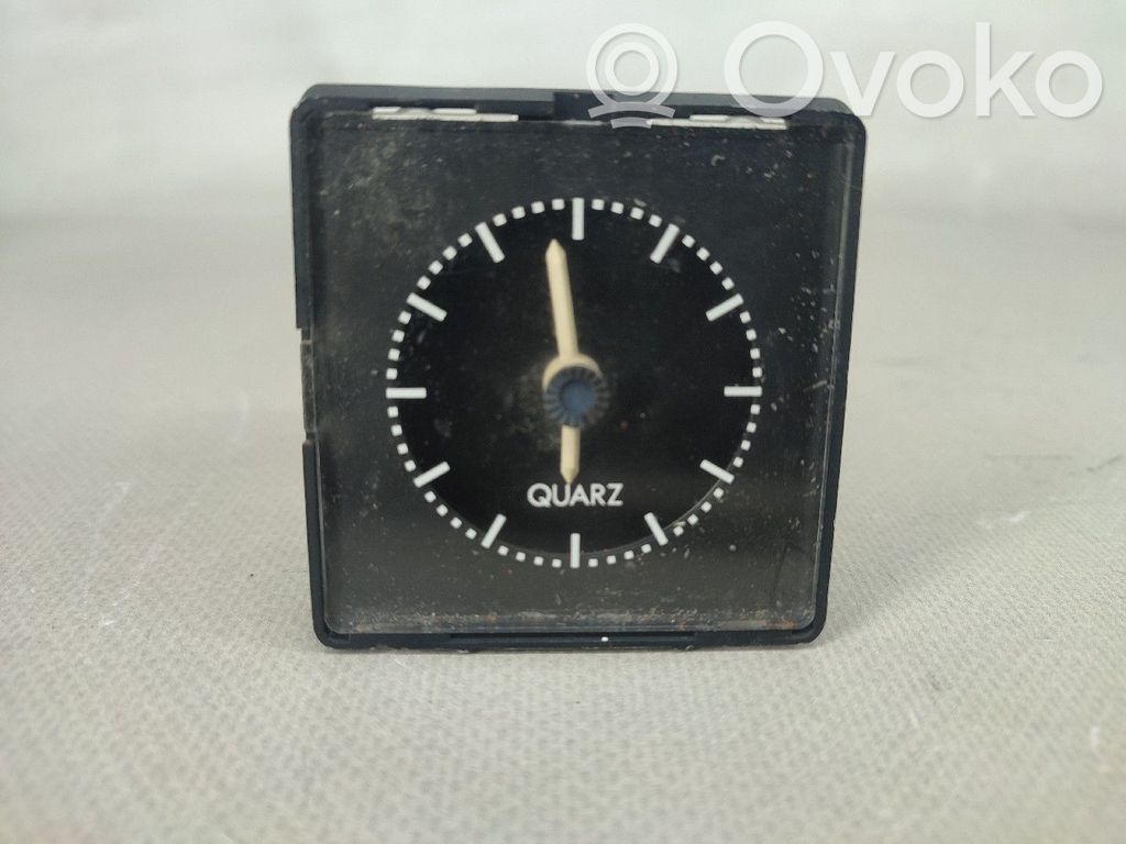 Opel Corsa A Clock 