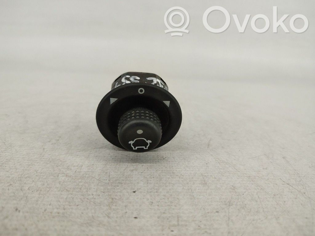 Interruttore specchietto retrovisore   93B617B676