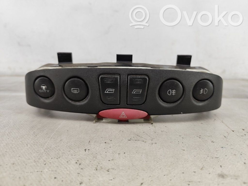 Fiat Punto (188) Interruptor de control multifunción 