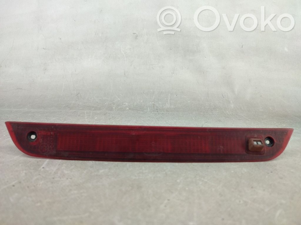 Troisième feu stop   XS4X13A613AA