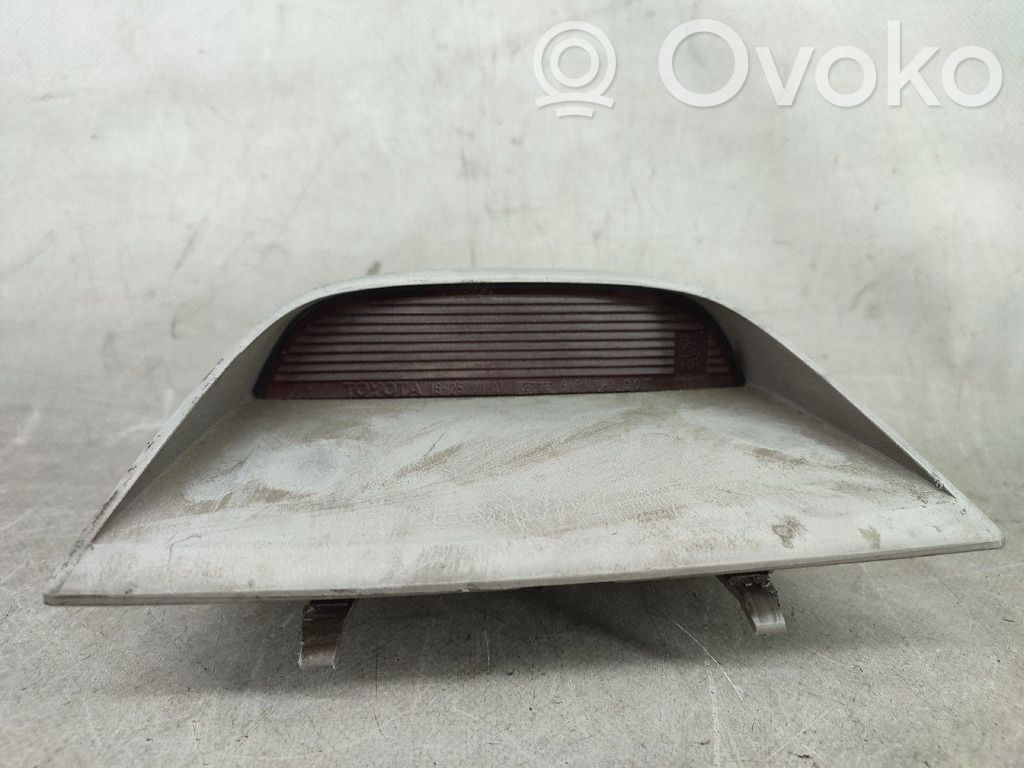 Toyota Corolla E110 Papildomas stop žibintas 