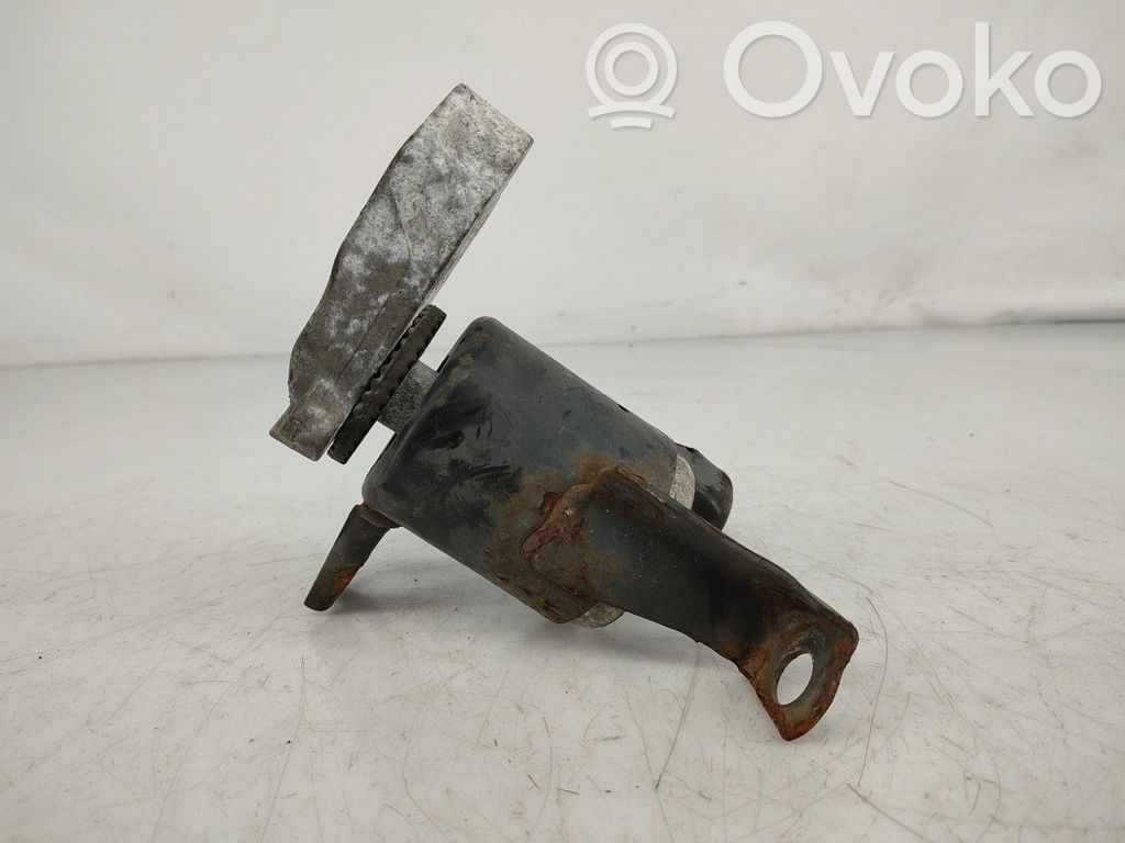 Ford Fiesta Engine mount bracket 