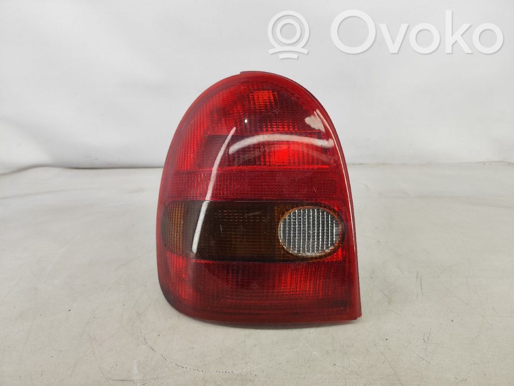 Opel Corsa B Takaluukun takavalot 
