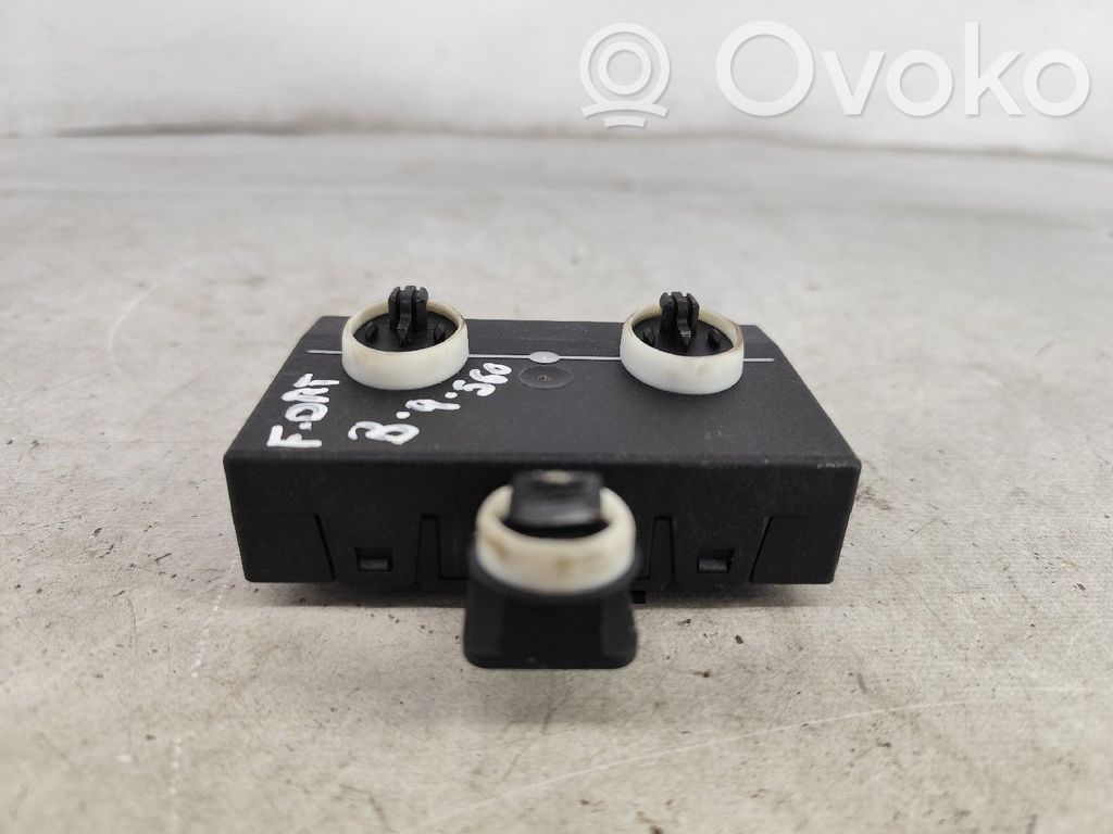 Mukavuusmoduuli   5Q4959392E,5Q4959392B,A2C7494680200