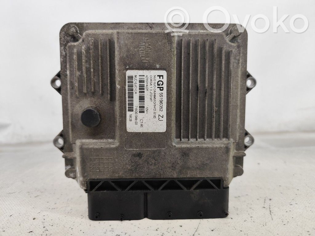 Sterownik / Moduł ECU   55196352ZJ,4Z6SY4U2F