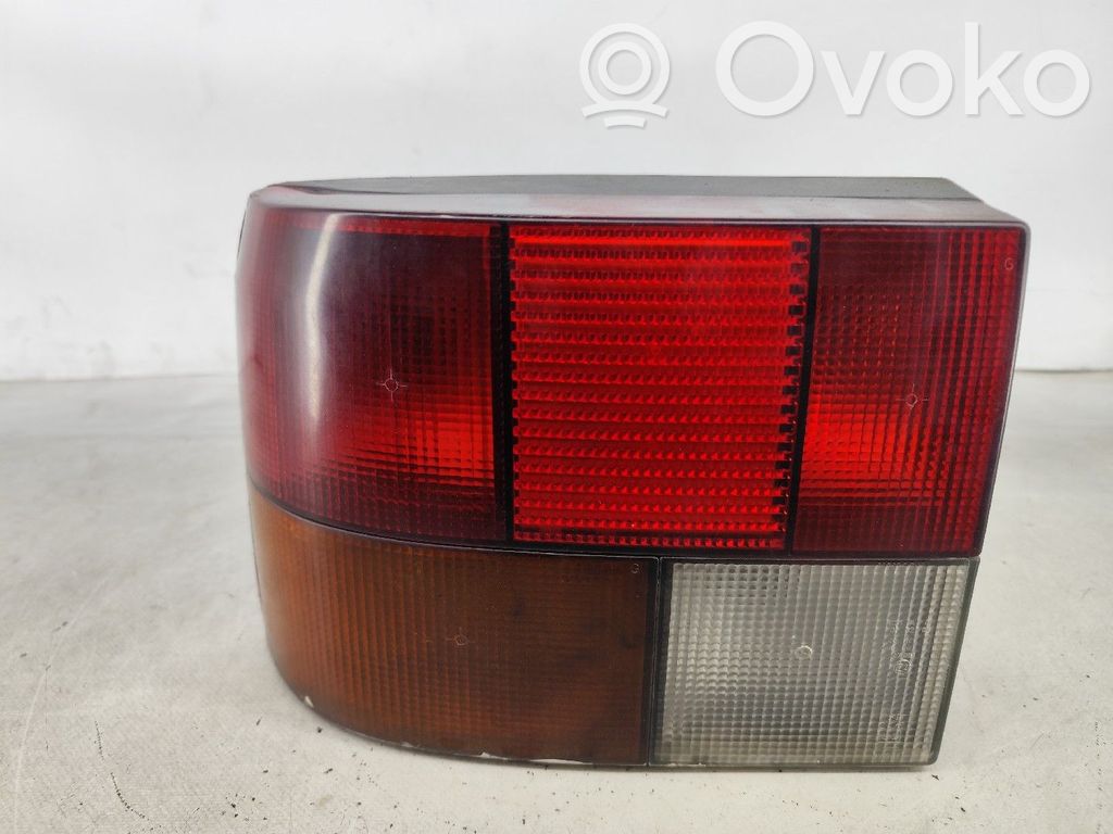 Renault 19 Feux arrière sur hayon 