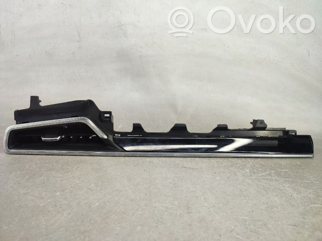 Toyota Corolla E210 E21 Griglia di ventilazione centrale cruscotto