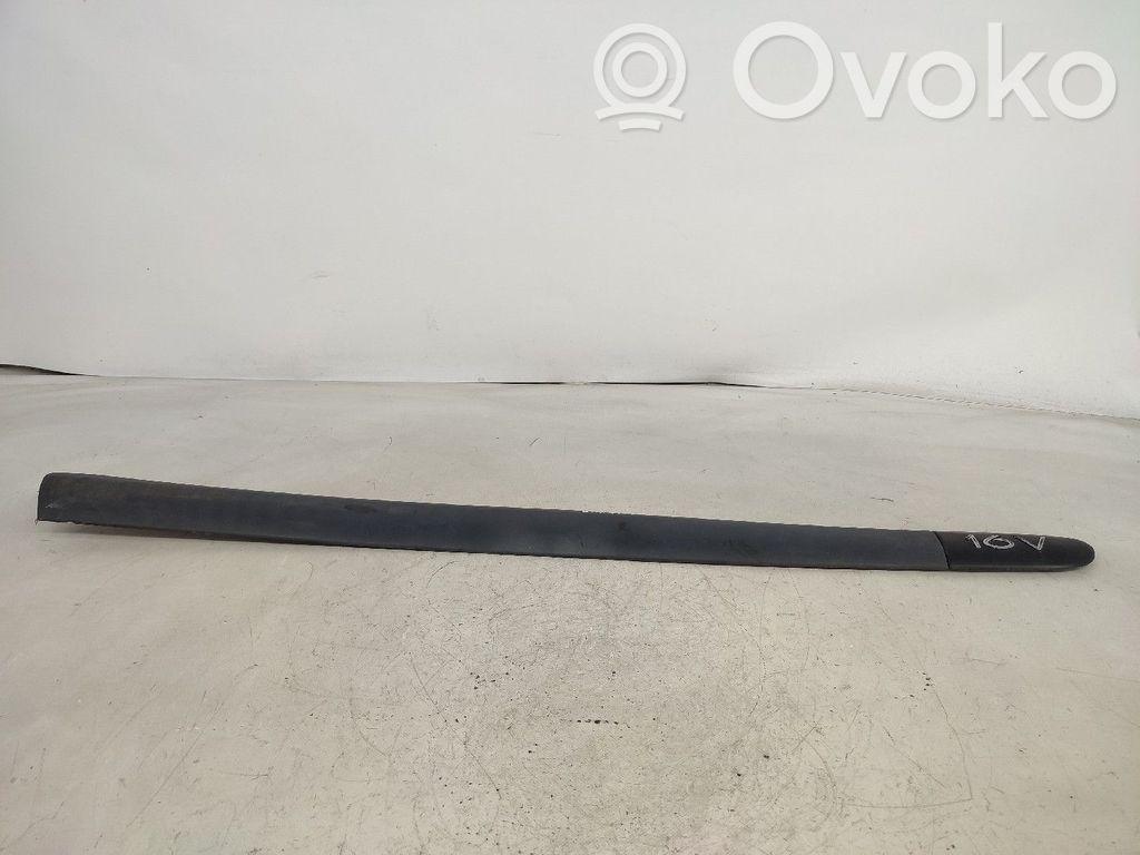 Renault Clio II Listwa drzwi przednich 