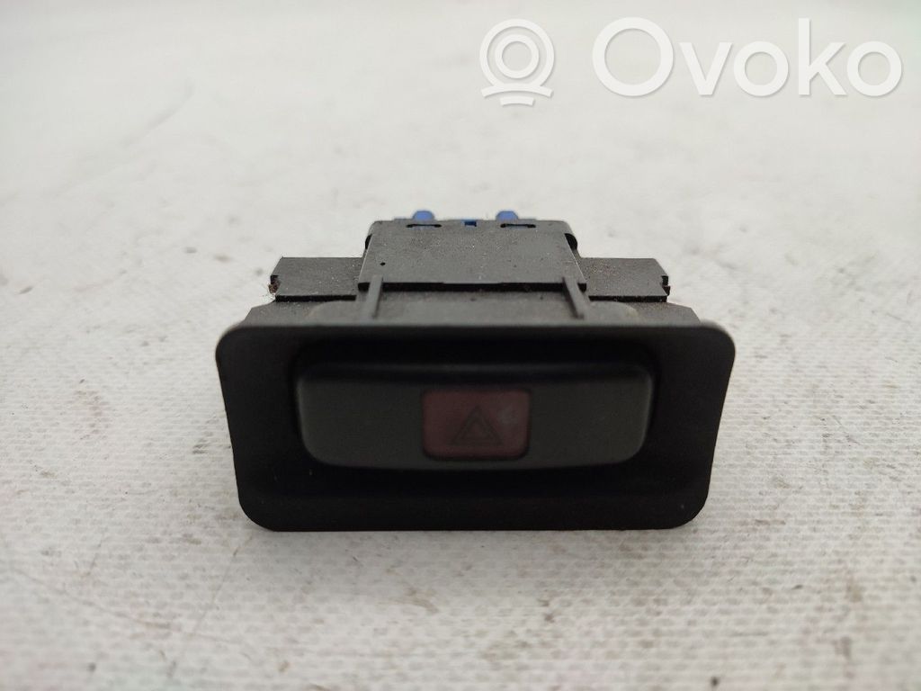 Hazard light switch   M115442
