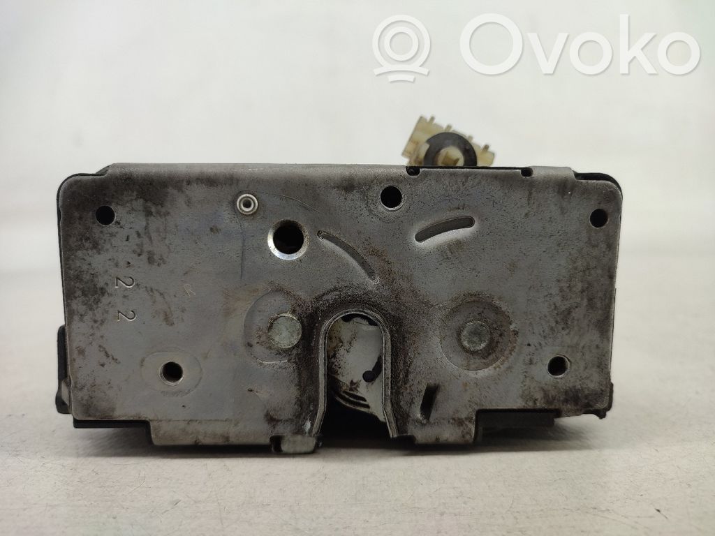 Opel Corsa D Priekinė durų spyna 
