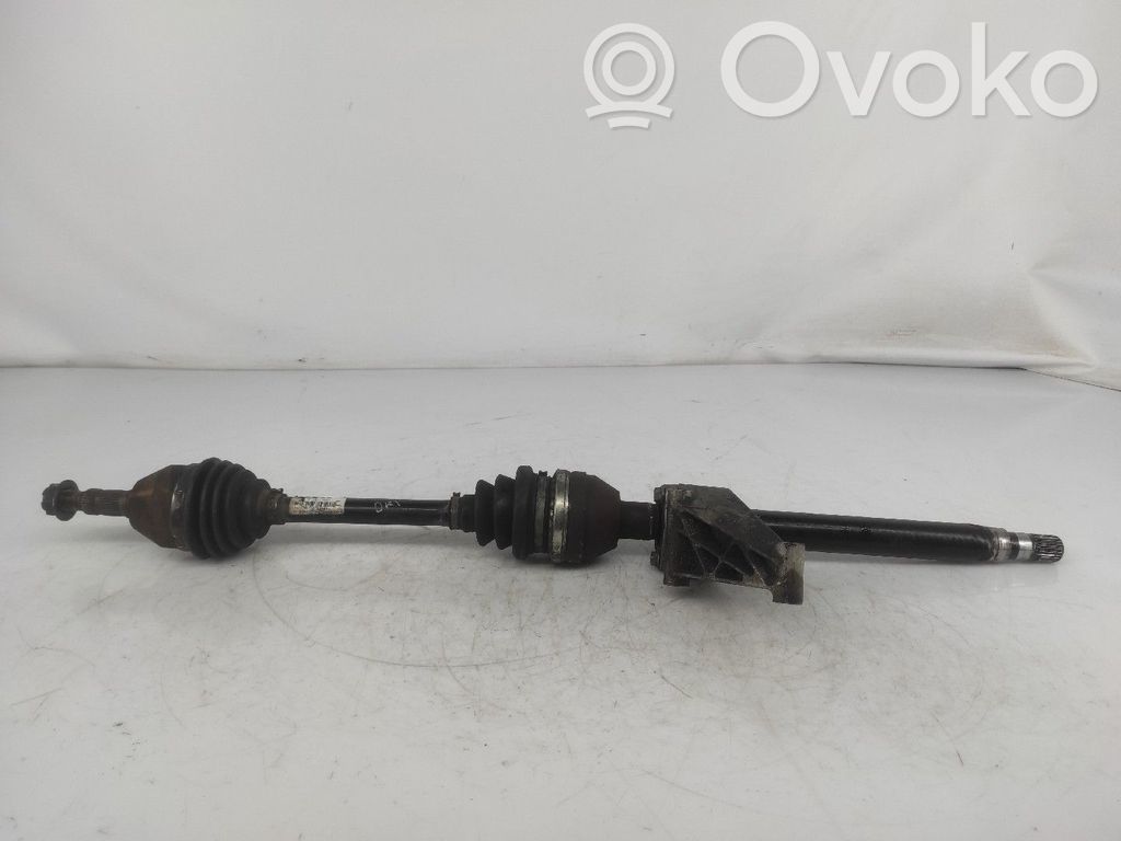 Etuvetoakseli   13271556
