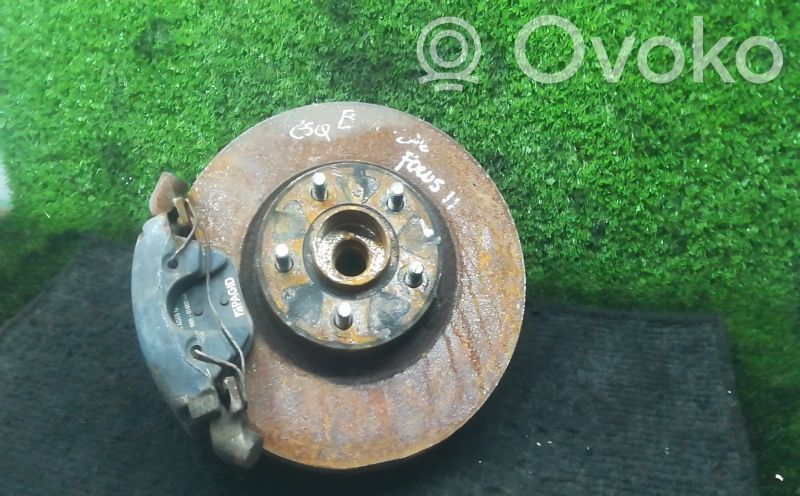 Front wheel hub spindle knuckle