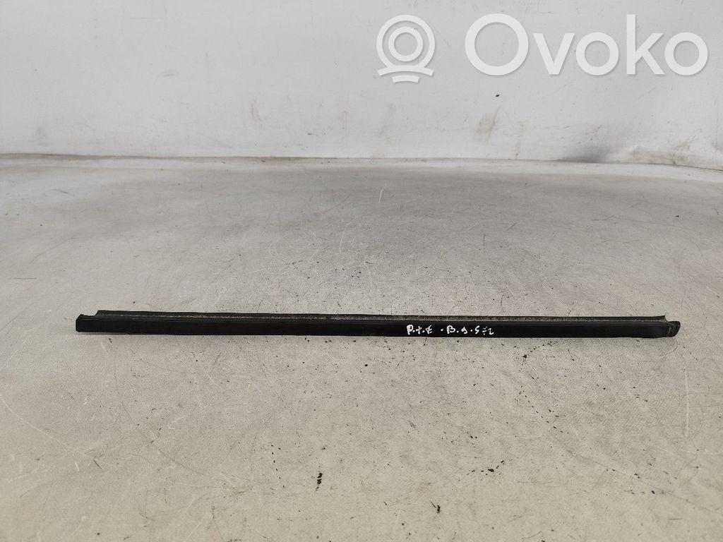 Seat Ibiza II (6k) Etuoven lista (muoto) 