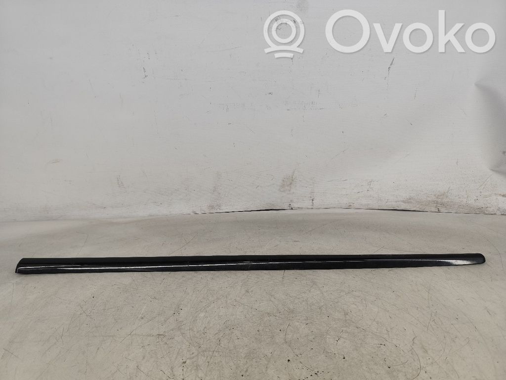 Volkswagen Polo III 6N 6N2 6NF Etuoven lista (muoto)