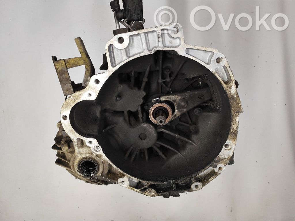 Manual 5 speed gearbox   532000036