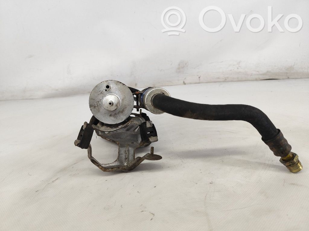 Mercedes-Benz SLK R170 Bridă fixare filtru combustibil 