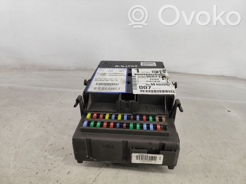 Unidad de control SAM   8200096841,55RD0R0C2