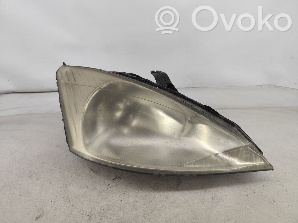 Priekšējais lukturis   304311144R1