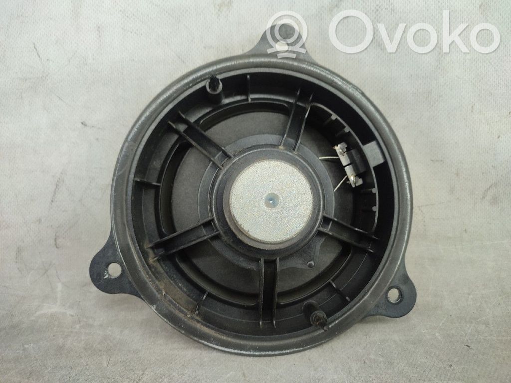 Nissan Juke I F15 Pannello altoparlante