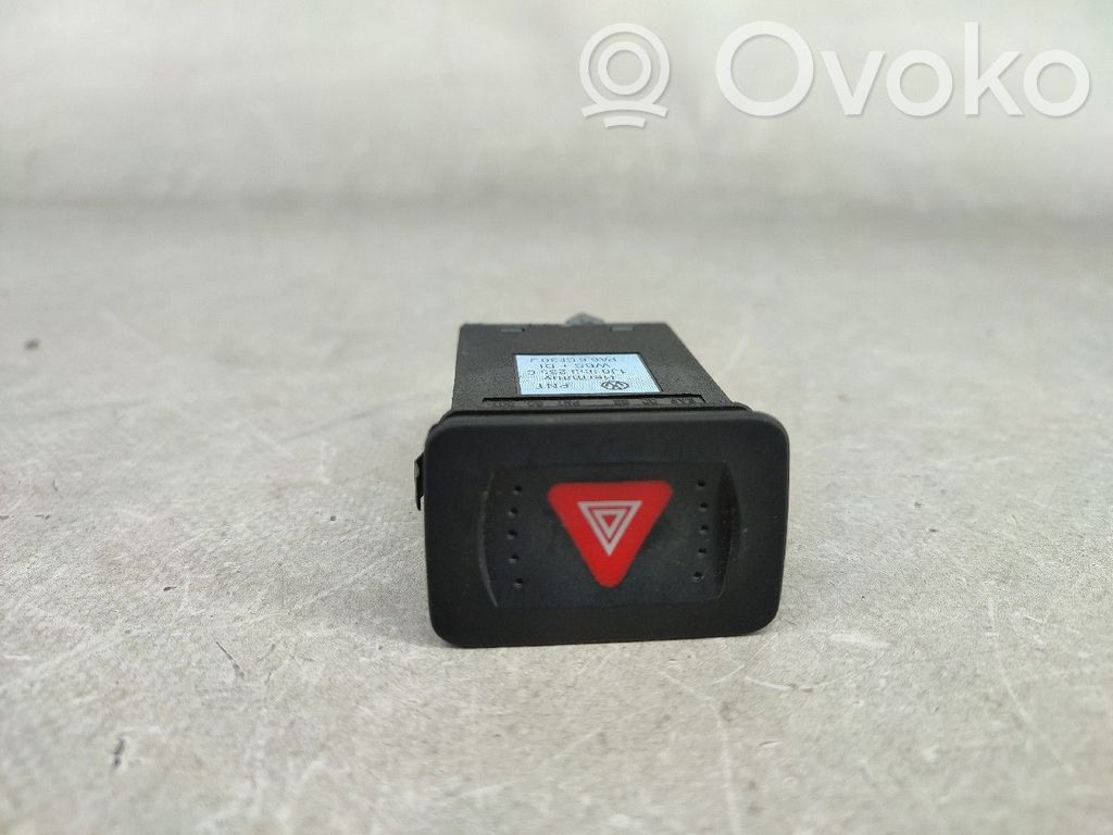 Botón interruptor de luz de peligro   1J0953235