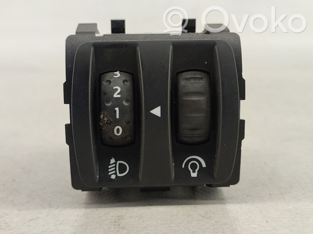 Renault Clio III Multifunctional control switch/knob 