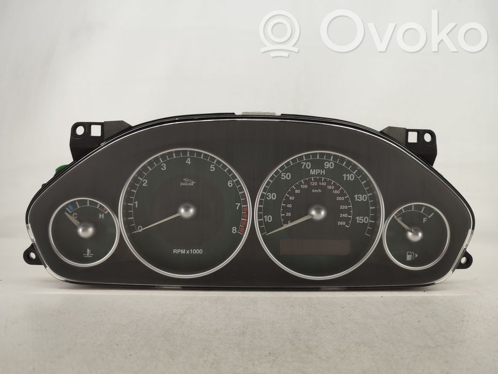 Speedometer (instrument cluster)   MILHAS,1X4F10841A