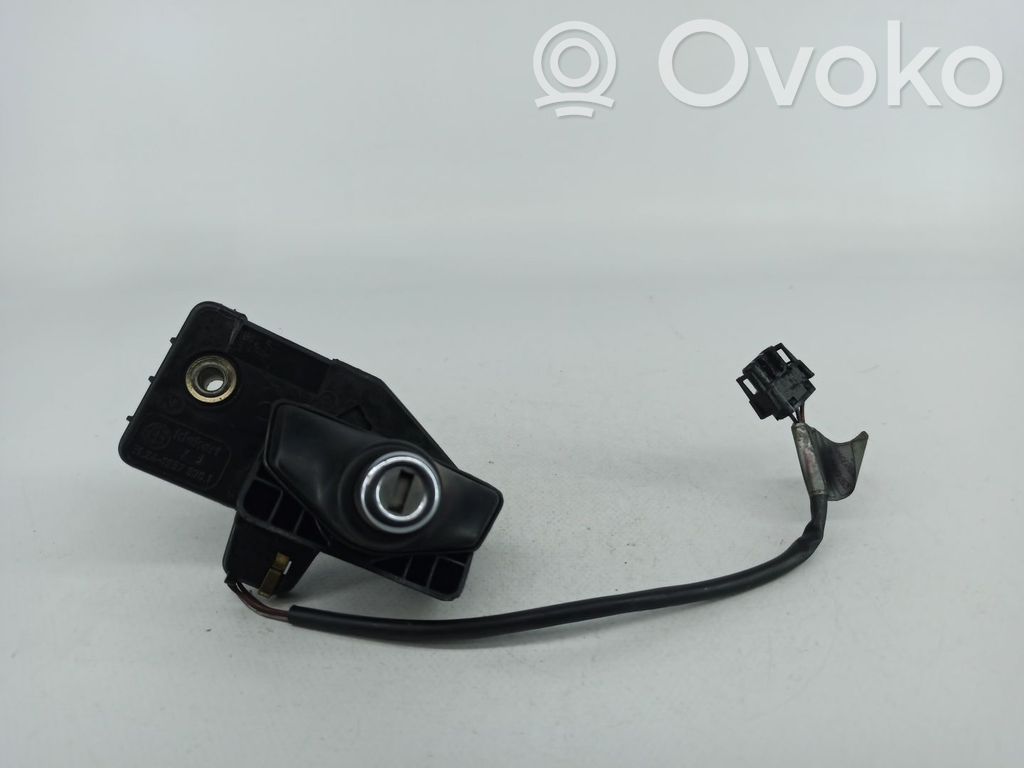 BMW 7 E32 Blocco chiusura del portellone 