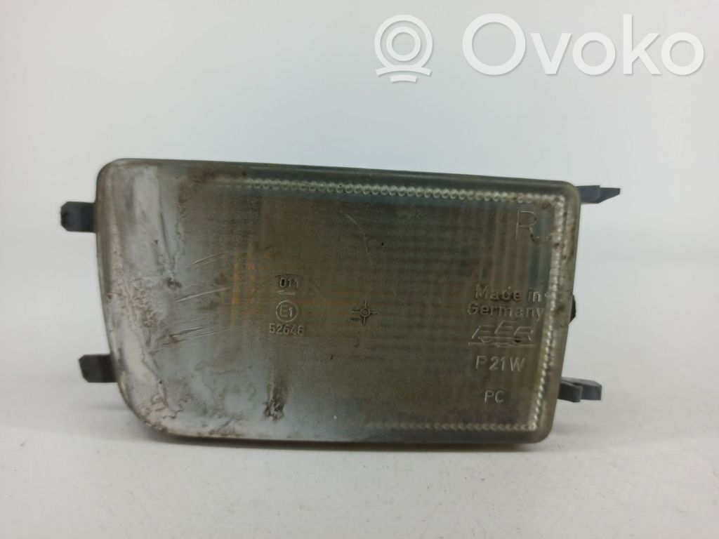 Volkswagen Golf III Señal de giro del parachoques delantero 