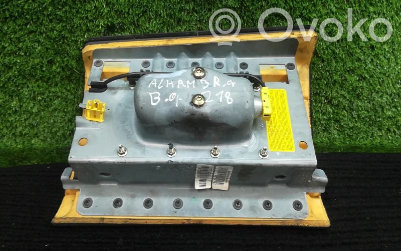 Airbag del pasajero   30079382672169,20040187503428