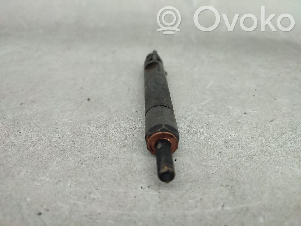 Inyector de combustible   WFB02701D