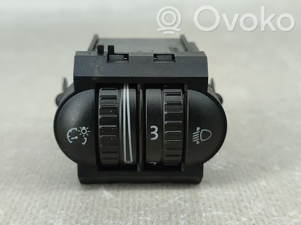 Volkswagen Jetta III Comutator/buton multifuncțional 