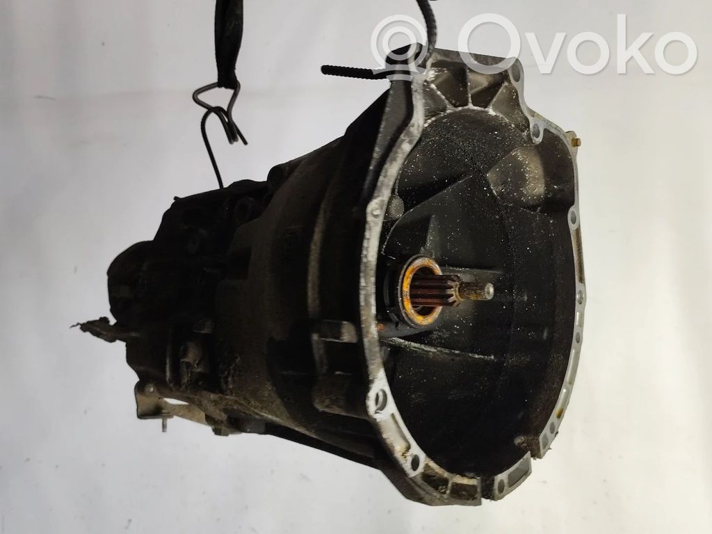 Manual 5 speed gearbox   HML
