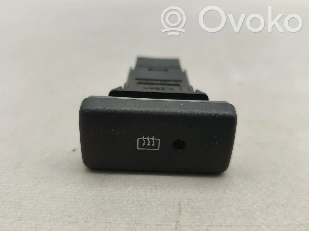 Windscreen/window heater switch
