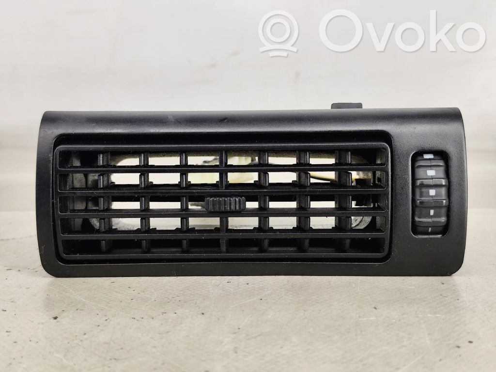 Lancia Delta Grilă ventilație centrală