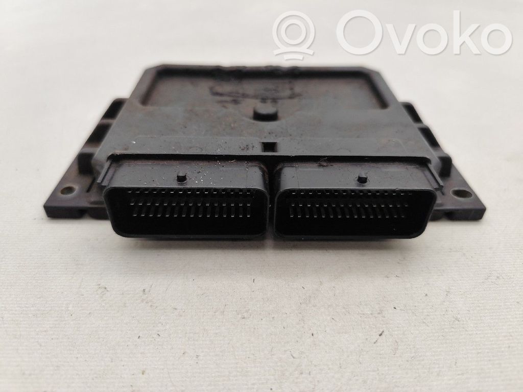 Unidad de control/módulo del motor   7700114875,7700105955