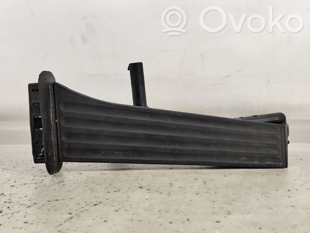 Accelerator throttle pedal   11586601,35411163876