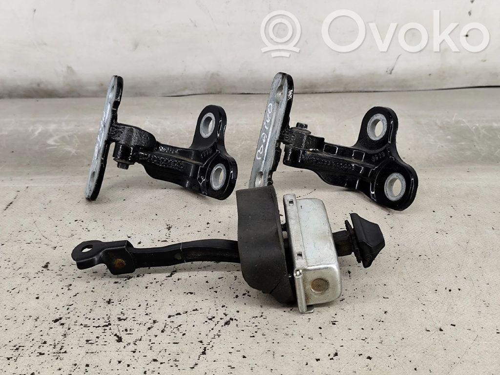 Ogranicznik drzwi tylnych   J9D327200AA,CPLA22866AD,CPLA228A4AE