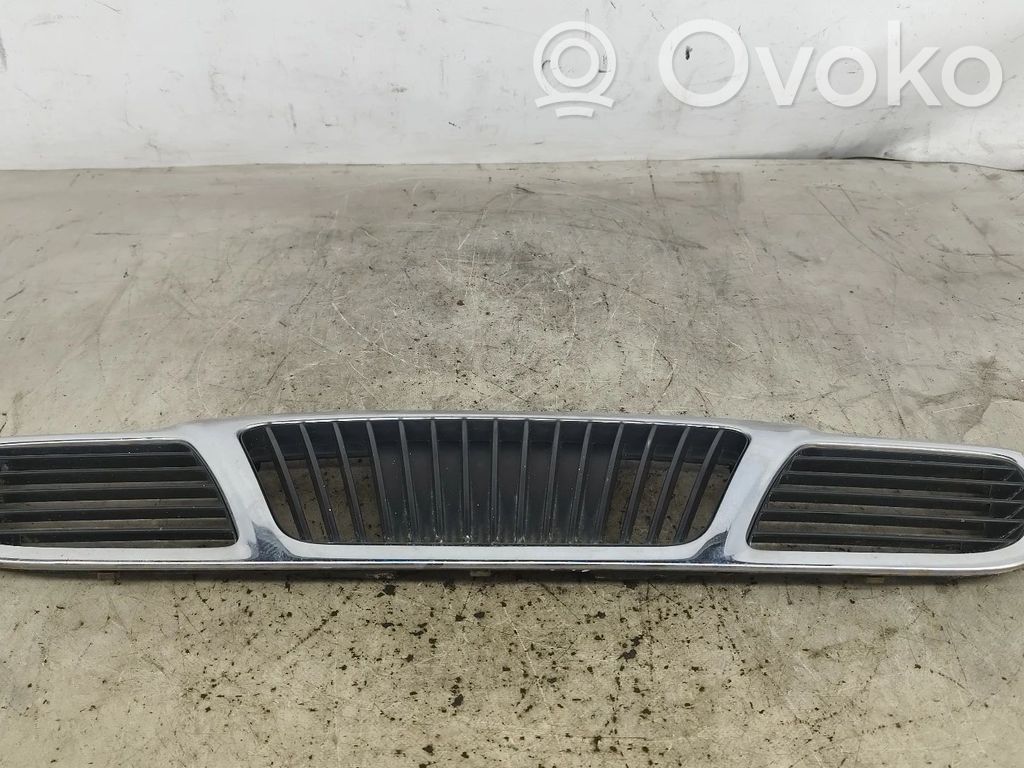 Front grill   96215294