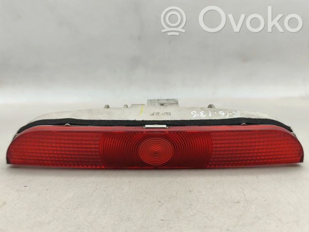 Mazda 3 I Luce d’arresto centrale/supplementare 