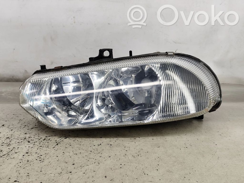 Alfa Romeo 156 Phare frontale 