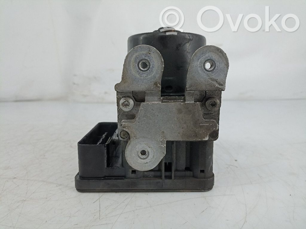 ABS-pumppu   06210906613
