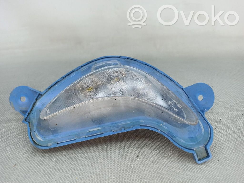 Phare frontale   266007997R,2PINOS