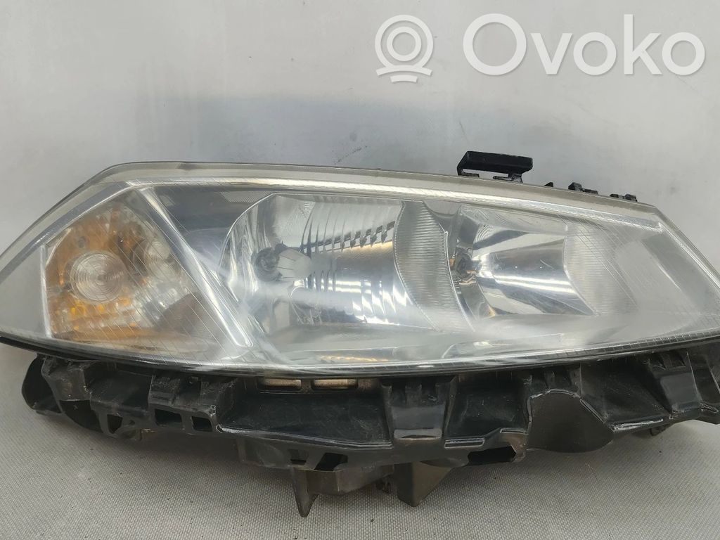 Phare frontale   8200073221J,3PINOS,5PINOS,89307000