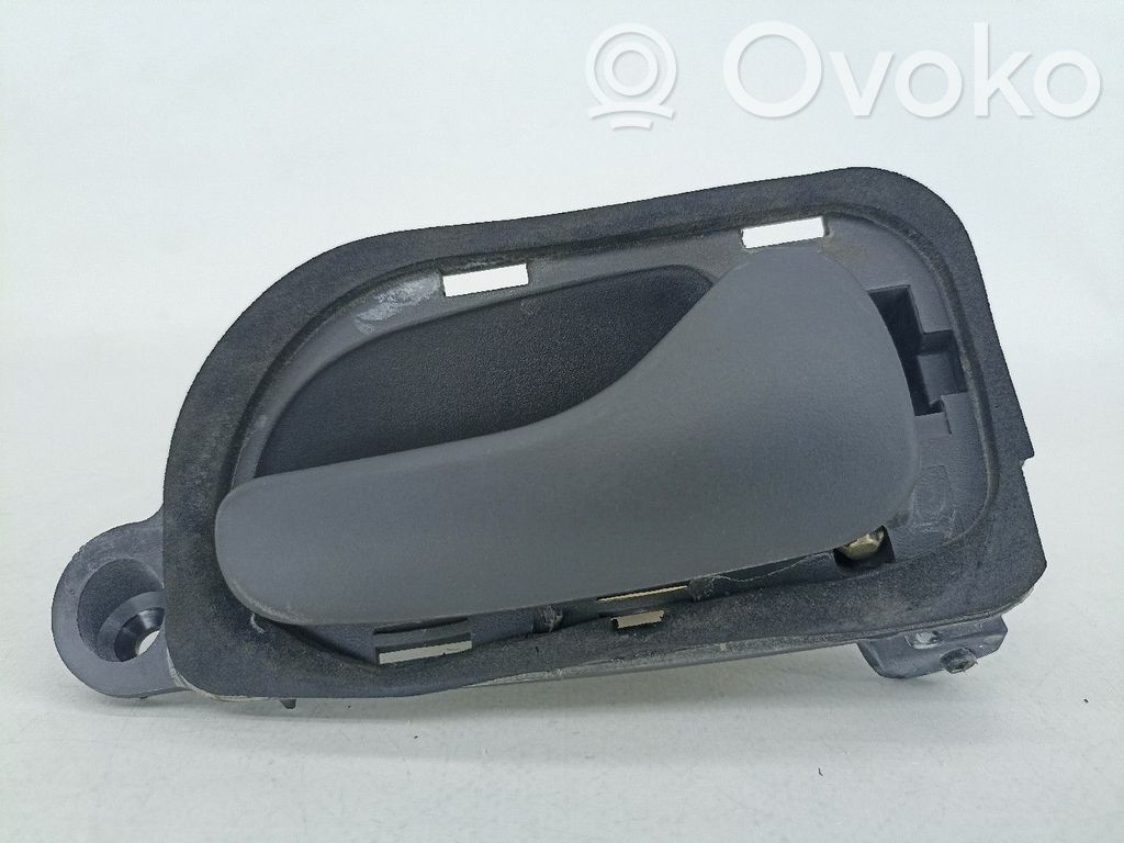 Manecilla interna puerta trasera   7700816565