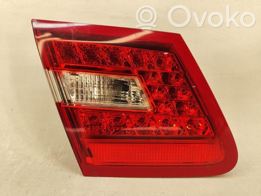 Mercedes-Benz CLK C207 A207 Luci posteriori del portellone del bagagliaio