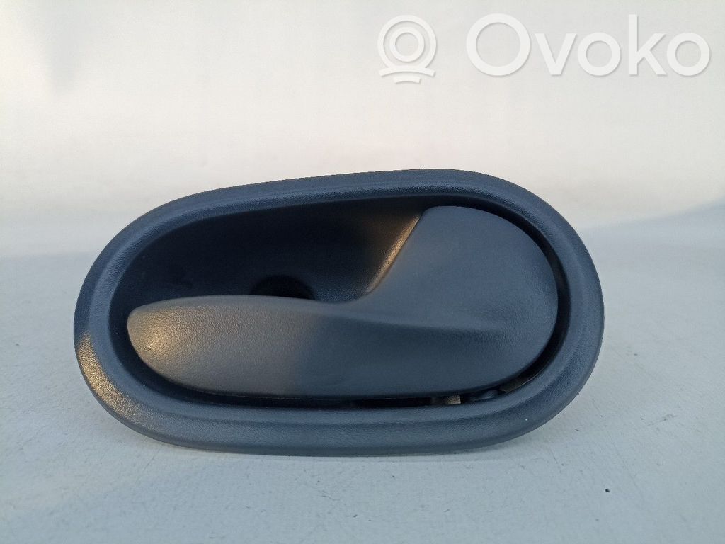 Manecilla interna puerta trasera   826721919R