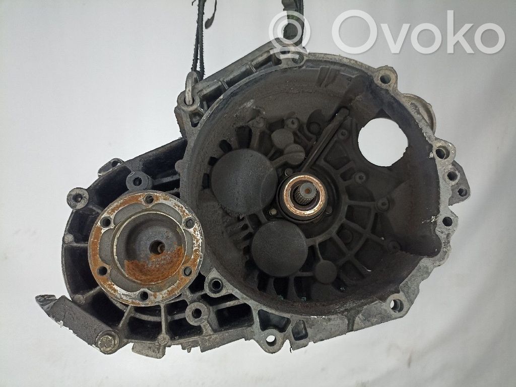 Volkswagen PASSAT B6 Scatola del cambio manuale a 5 velocità 