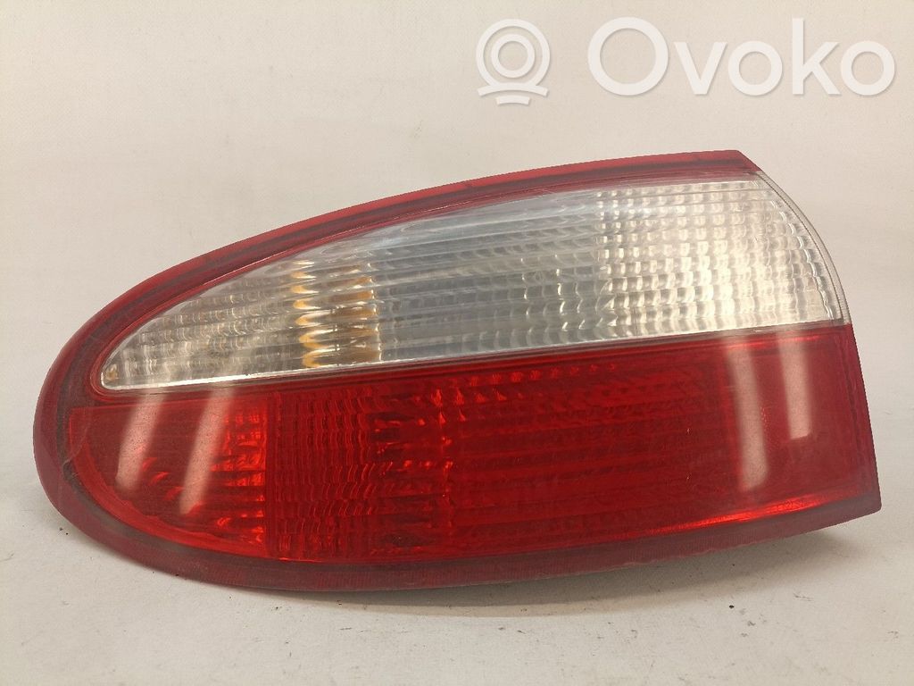 Tailgate rear/tail lights   NV,2PINOS